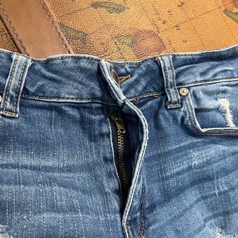 Wax Jean Womens Small Dark Wash Distressed Jean Denim Summer Casual Shorts - Picture 9 of 13